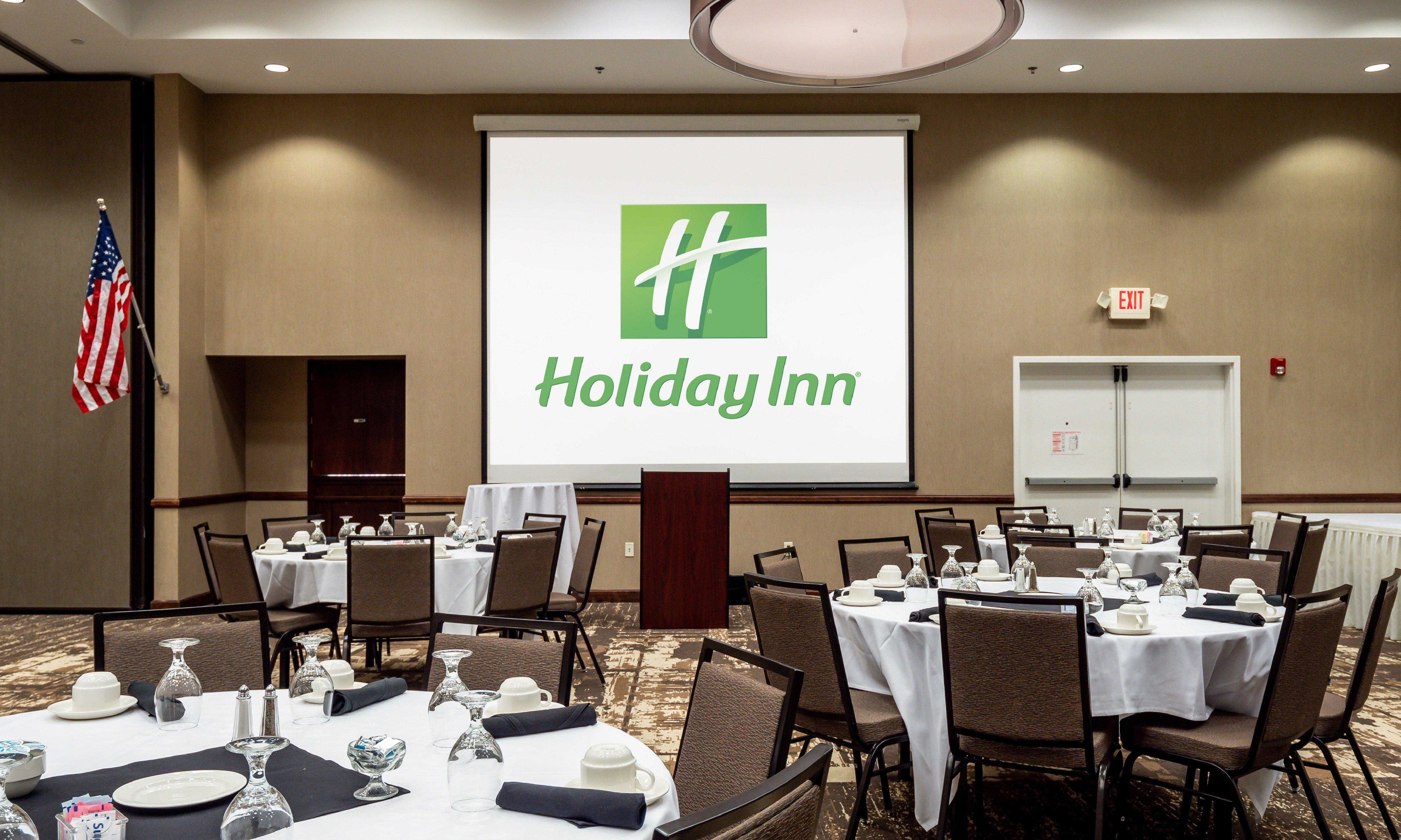 Holiday Inn Conference Center Marshfield, An Ihg Hotel Exterior foto