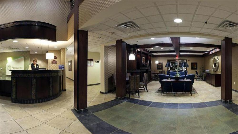 Holiday Inn Conference Center Marshfield, An Ihg Hotel Exterior foto